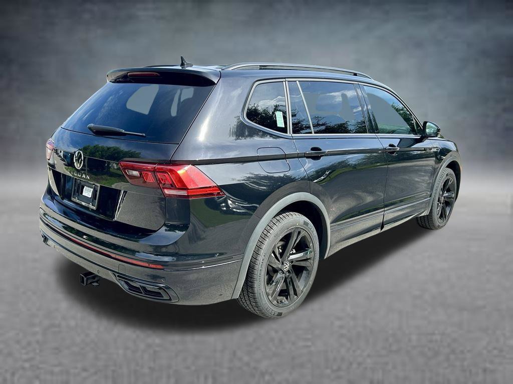 Used 2024 Volkswagen Tiguan SE R-Line FWD image 5