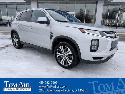 Used 2021 Mitsubishi Outlander Sport ES image 1