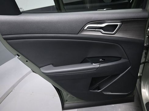 Used 2025 Kia Sportage X-Line w/ Premium Package image 31