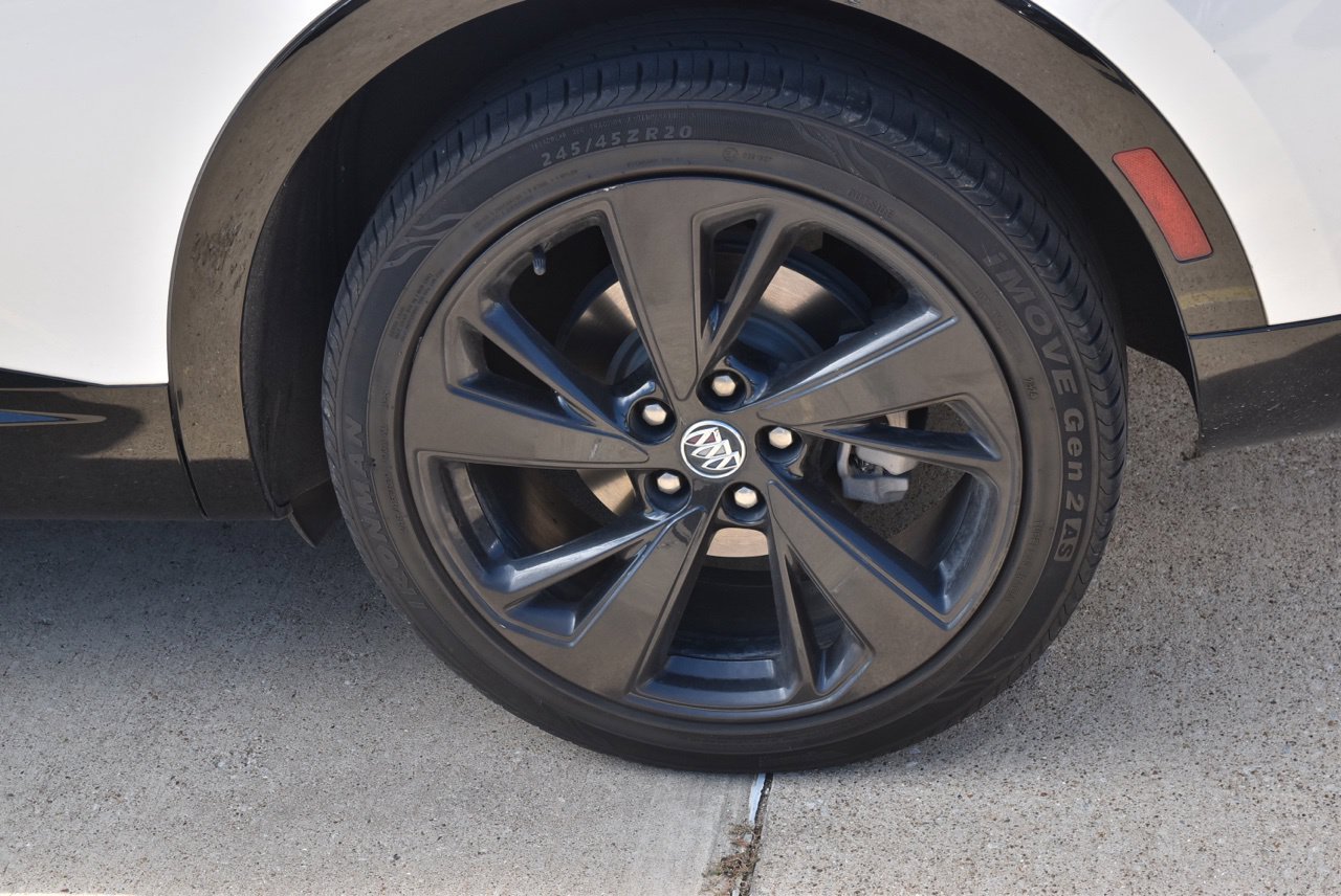 Used 2023 Buick Envision Essence w/ Sport Touring Package FWD image 12