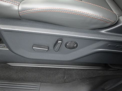 Used 2025 Ford Expedition Active RWD image 18