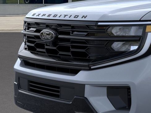 New 2025 Ford Expedition Platinum w/ Stealth Performance Package image 17