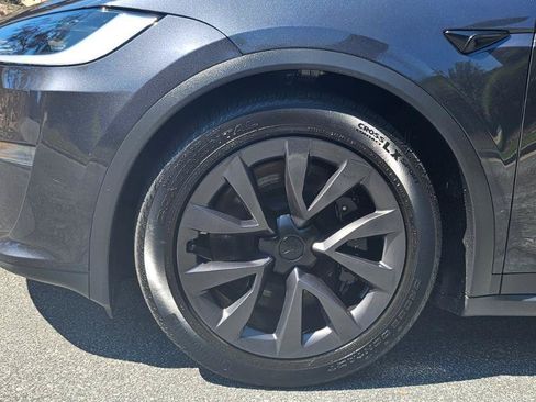 Used 2024 Tesla Model X AWD/4WD image 18
