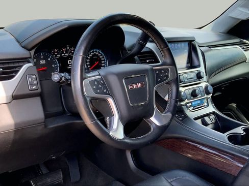 Used 2017 GMC Yukon XL SLT w/ Open Road Package RWD image 18