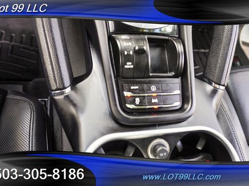Used 2017 Porsche Cayenne Platinum Edition AWD/4WD image 23