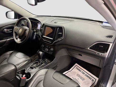 Used 2022 Jeep Cherokee Latitude Lux FWD image 27
