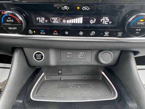 Used 2023 Nissan Rogue Platinum w/ Platinum Premium Package image 24