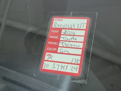 Used 2024 Toyota Tacoma SR5 RWD image 31