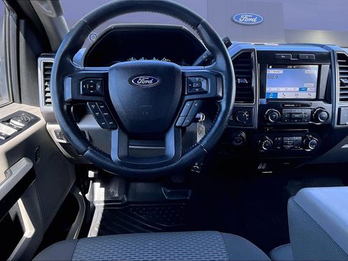 Used 2017 Ford F150 XLT w/ Equipment Group 302A Luxury AWD/4WD image 9