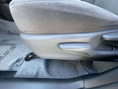 Used 2014 Toyota Prius Two FWD image 17