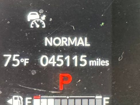 Used 2023 Honda CR-V LX image 27