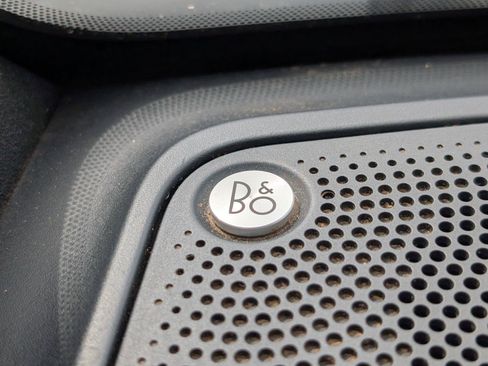 Used 2024 Ford Bronco Wildtrak AWD/4WD image 35
