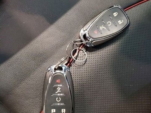 Used 2022 Chevrolet Equinox RS w/ RS Leather Package image 30