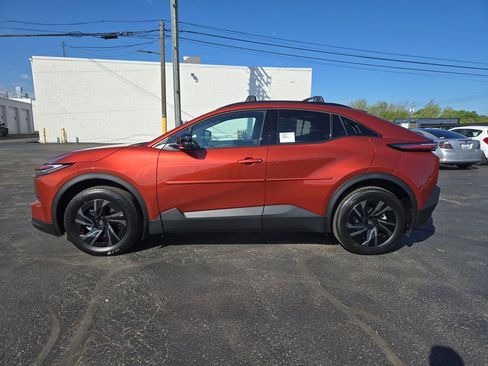 New 2026 Toyota C-HR AWD/4WD image 2