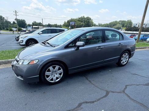 Used 2010 Honda Civic LX image 3