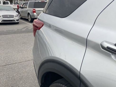 Used 2021 Ford Explorer ST w/ Equipment Group 401A image 11