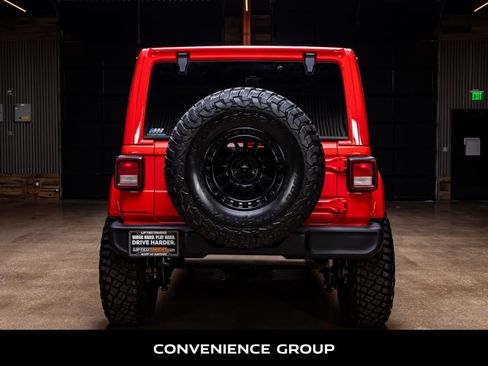 Used 2025 Jeep Wrangler Sport S image 8