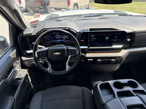 Used 2025 Chevrolet Silverado 2500 LT w/ All Star Edition AWD/4WD image 17
