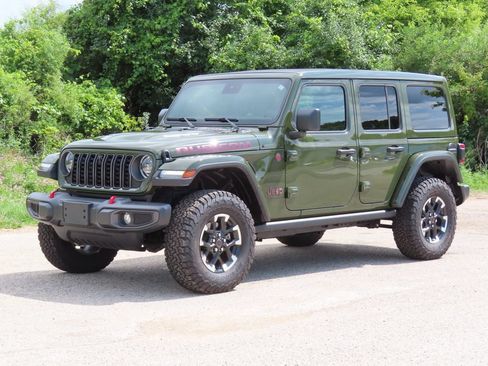 Used 2024 Jeep Wrangler Unlimited Rubicon w/ Technology Group AWD/4WD image 11