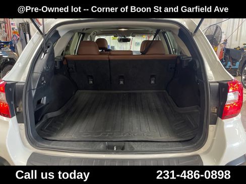 Used 2019 Subaru Outback 2.5i Touring AWD/4WD image 22