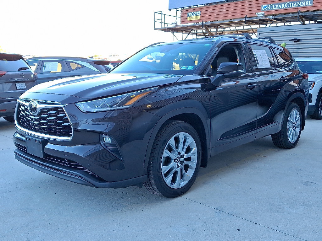 Used 2020 Toyota Highlander Limited AWD/4WD image 6