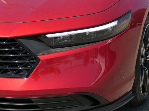 Used 2024 Honda Accord Sport image 8