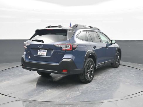 Used 2025 Subaru Outback Onyx Edition AWD/4WD image 7