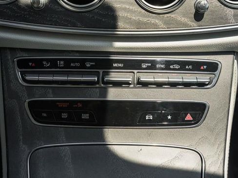 Used 2021 Mercedes-Benz E 450 4MATIC Sedan image 24
