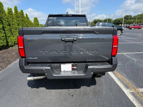 Certified 2025 Toyota Tacoma SR AWD/4WD image 3