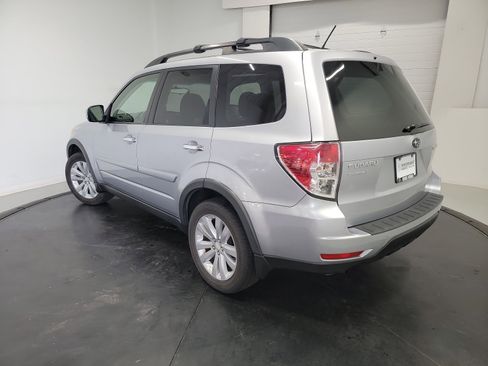 Used 2012 Subaru Forester 2.5X Premium AWD/4WD image 6