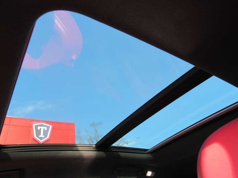 Used 2022 Maserati Levante GT image 15