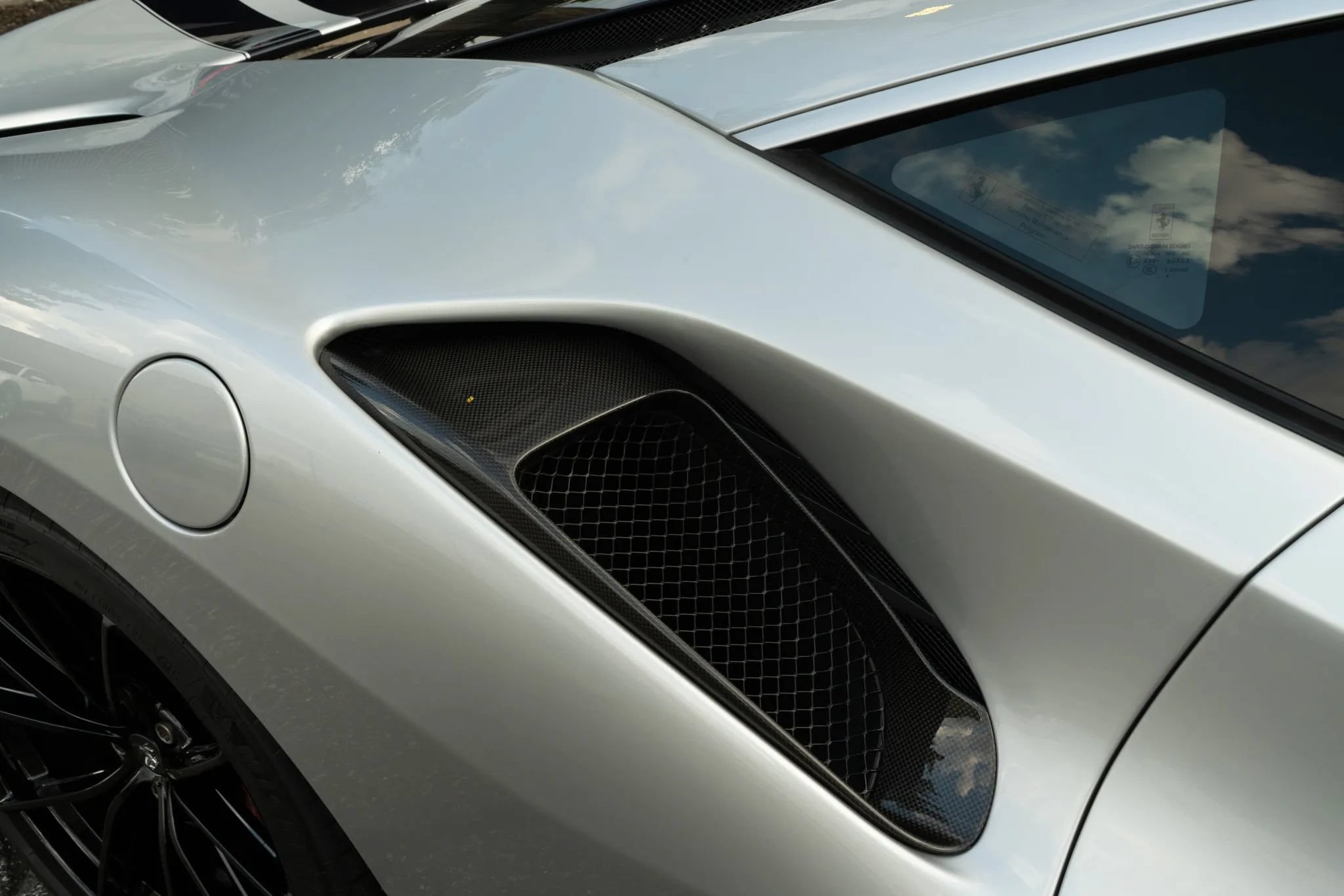 Used 2019 Ferrari 488 Pista Coupe RWD image 53