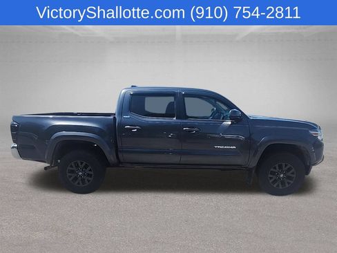 Used 2022 Toyota Tacoma SR5 AWD/4WD image 27
