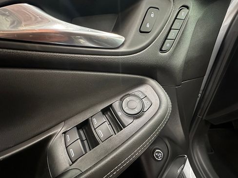 Used 2024 Buick Encore GX Avenir image 25