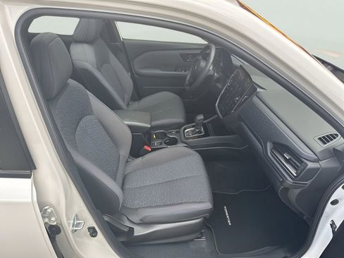 Used 2025 Subaru Forester Premium AWD/4WD image 14