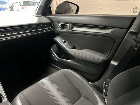 Used 2022 Honda Civic Sport image 12