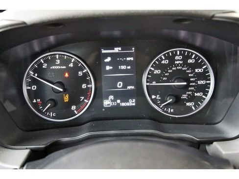 Used 2024 Subaru Crosstrek 2.0i Premium AWD/4WD image 15