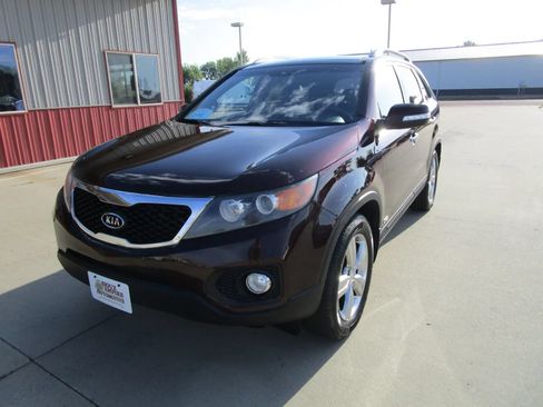 Used 2012 Kia Sorento EX w/ EX V6 Premium Pkg AWD/4WD image 3