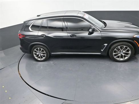 Used 2024 BMW X5 xDrive40i w/ Premium Package image 26