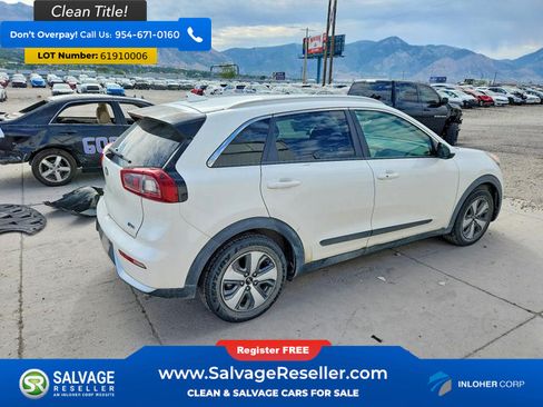 Used 2019 Kia Niro LX FWD image 4