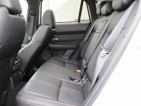 Used 2025 MAZDA CX-50 AWD 2.5 S w/ Premium Plus Pkg image 18