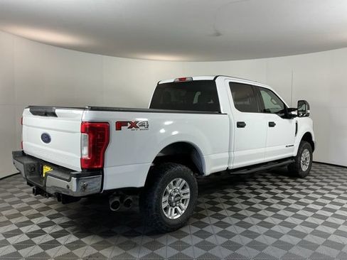 Used 2019 Ford F250 XLT w/ XLT Value Package AWD/4WD image 4