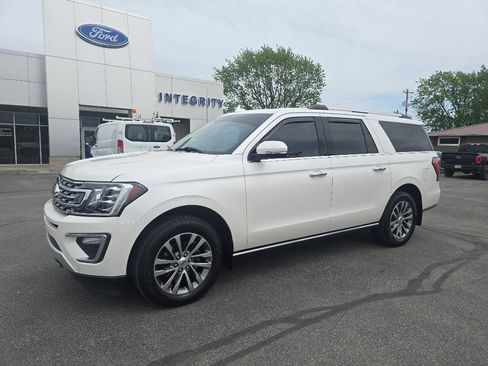 Used 2018 Ford Expedition Max Limited w/ Equipment Group 301A AWD/4WD image 2