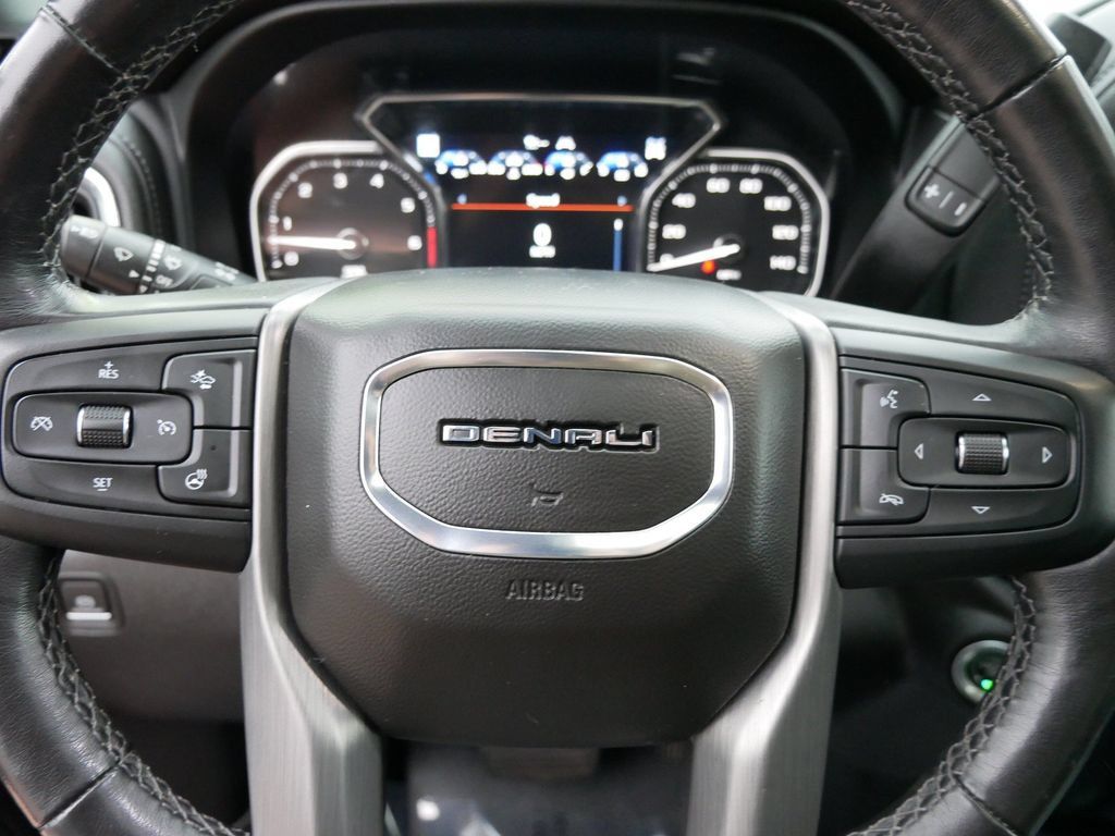 Used 2022 GMC Sierra 1500 Denali w/ Denali Premium Package AWD/4WD image 17