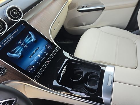 Used 2026 Mercedes-Benz GLC 300 GLC 300 image 23