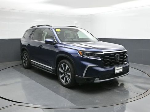 Certified 2023 Honda Pilot Touring image 22