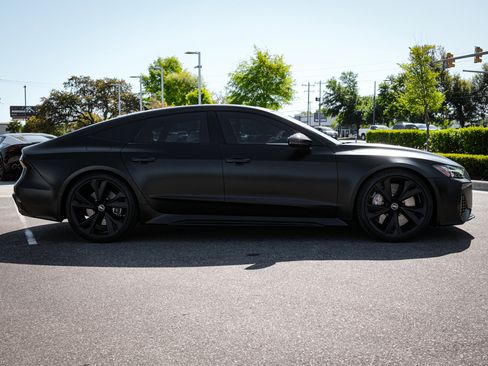 Used 2022 Audi RS 7 Sportback image 10