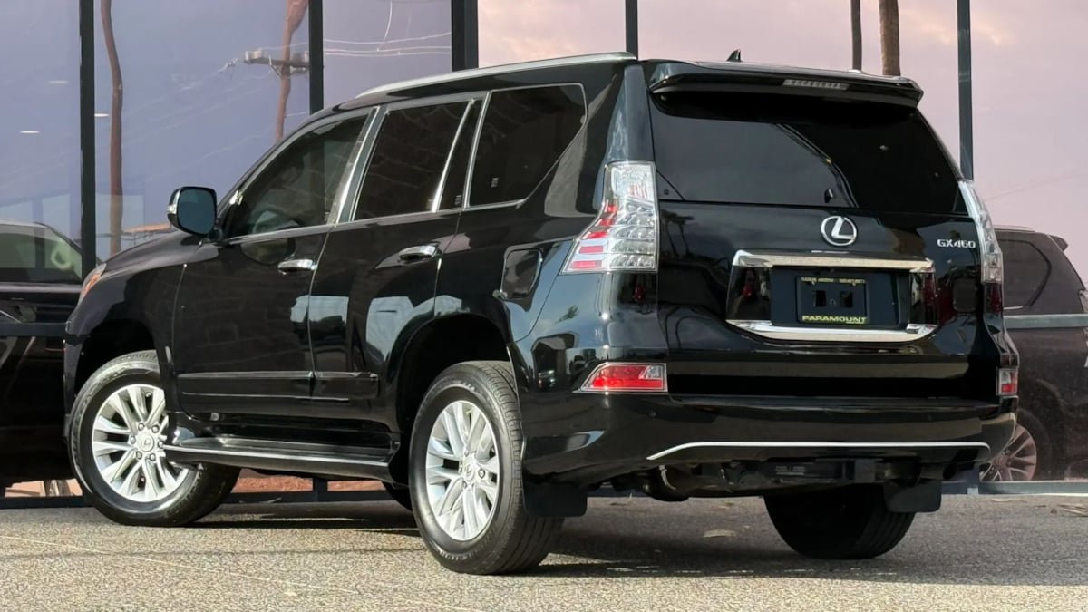 Used 2014 Lexus GX 460 w/ Premium Package AWD/4WD image 7