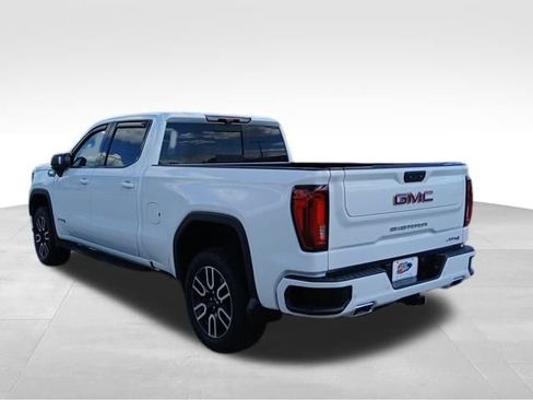 Used 2024 GMC Sierra 1500 AT4 w/ Technology Package AWD/4WD image 3