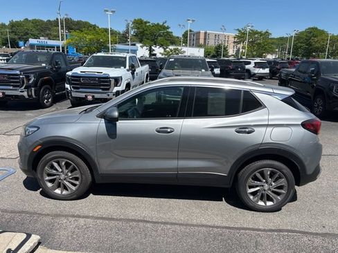 Used 2023 Buick Encore GX Essence w/ Experience Buick Package AWD/4WD image 5
